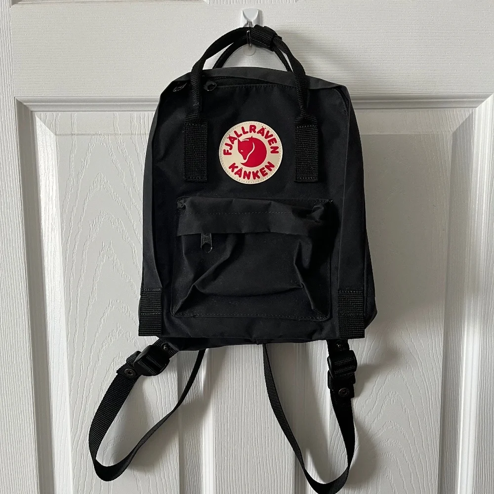 Fjallraven kanken mini backpack - Picture 1 of 5